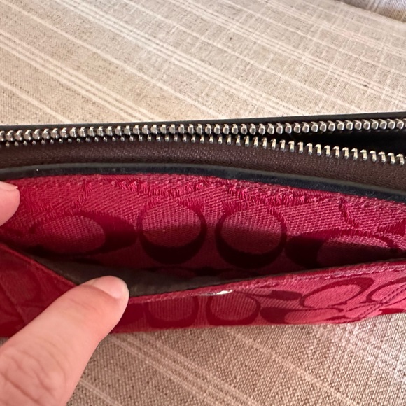 Coach Signature Red Zip Wallet - Picture 3 of 10